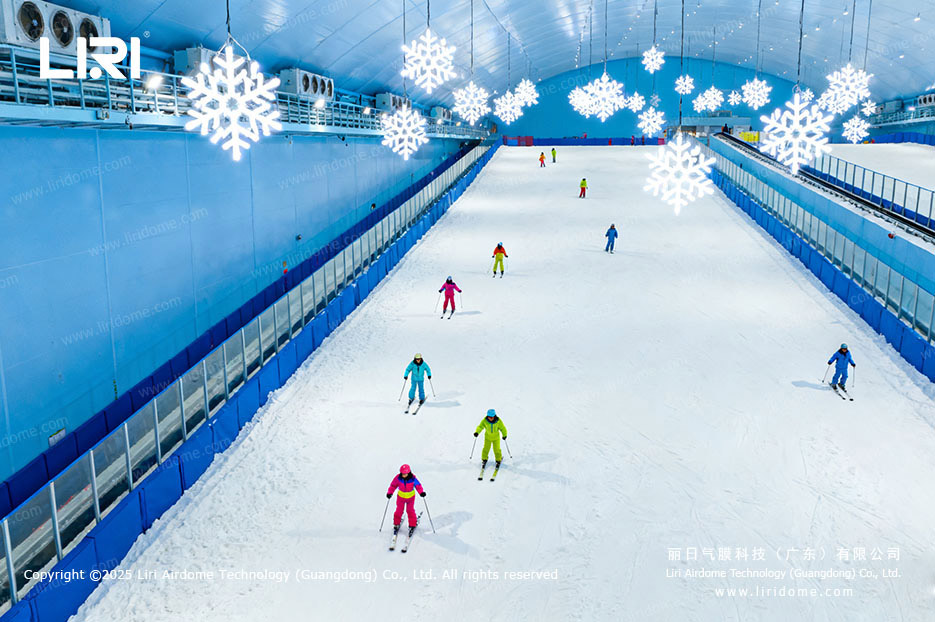 Air Dome Indoor Ski Resort (3)